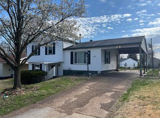 2320 Mullanphy Ln, Florissant, MO