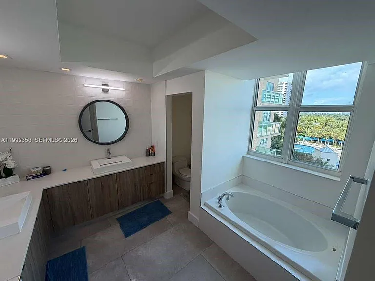 3330 NE 190th St #710 — Photo 13