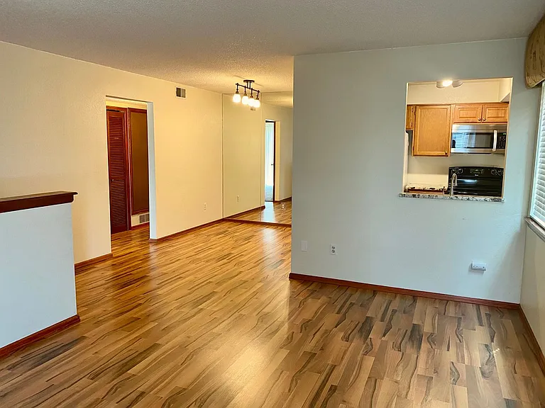 1111 S Garrison St #104 — Photo 4