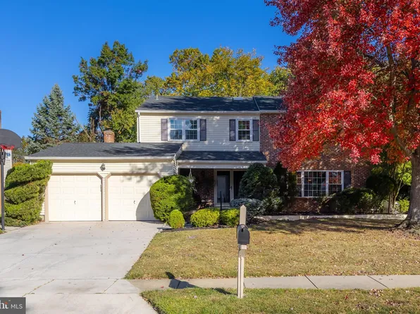 20 Lakeview Dr, Cherry Hill, NJ 08003