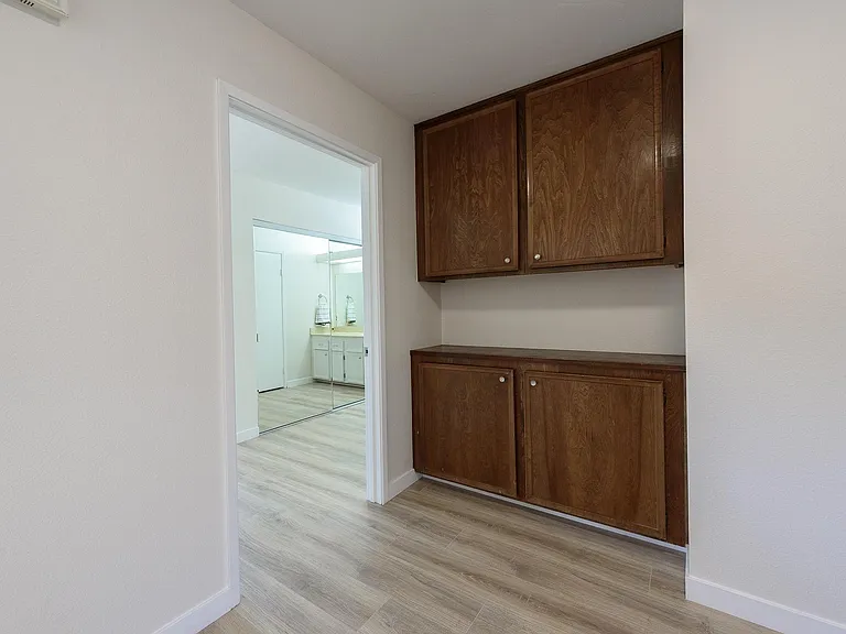 6355 Rancho Mission Rd #4 — Photo 7