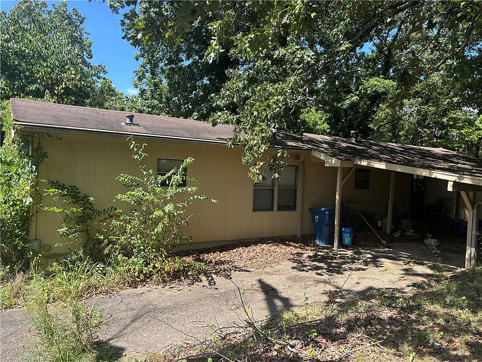 1st image of 16 Pine St