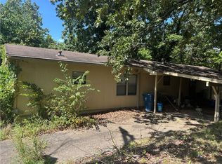 16 Pine St, Bella Vista, AR 72714