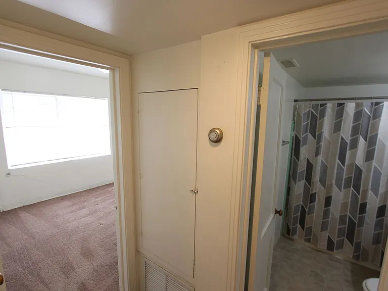 324 N San Francisco St — Photo 10