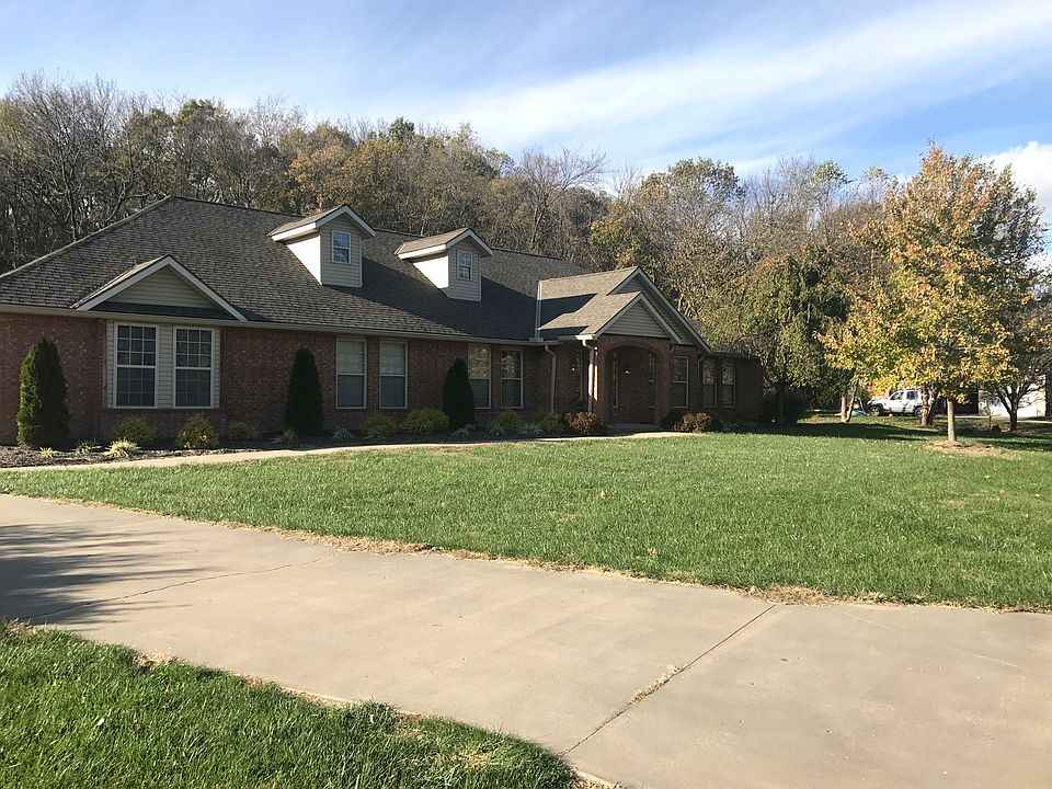 1st image of 3040 S Bradford Ln