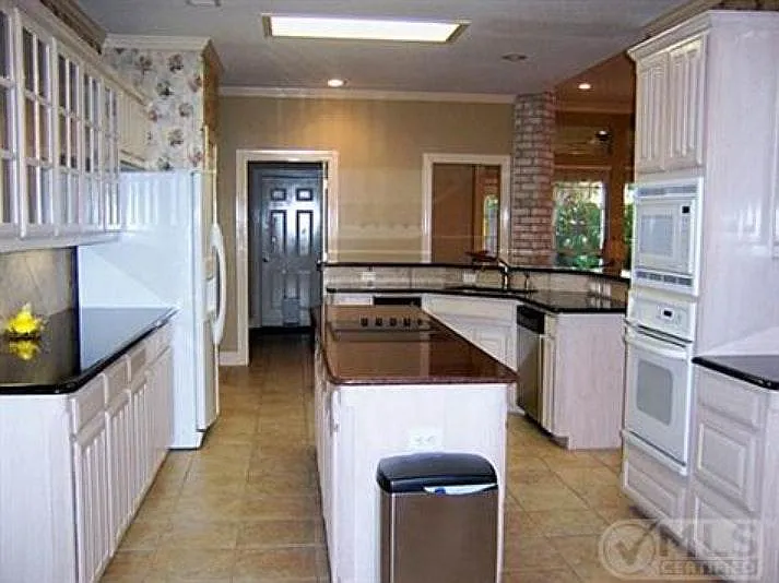 View of Kitchen from Breakfast Room