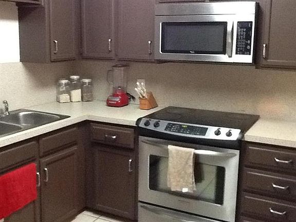 2nd image of 2205 Kings Ave