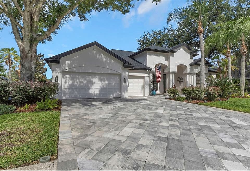 2nd image of 2122 Otter Way