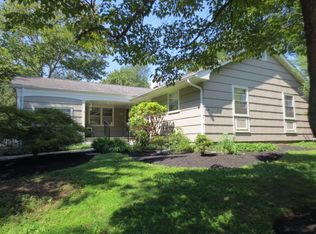 14 Forester Dr, Princeton, NJ 08540