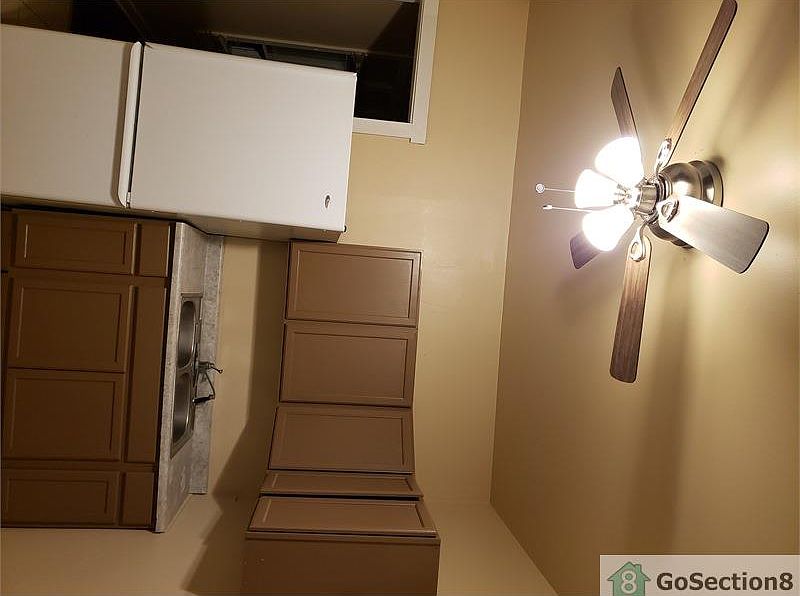 2nd image of 12037 S Parnell Ave