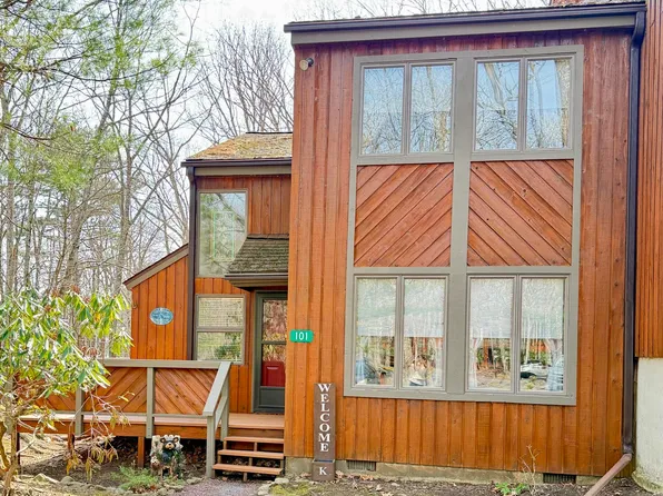 101 Ruffed Grouse Ct, Lake Harmony, PA 18624