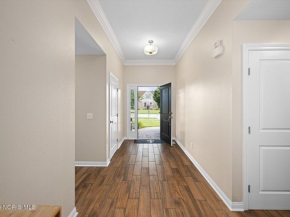 3rd image of 9931 Charles Glen Ln