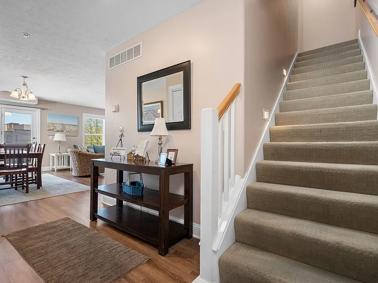 100 Hope St #209 — Photo 1