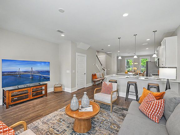4th image of 177 Great Lawn Dr