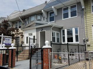 1589 E 96th St, Brooklyn, NY 11236