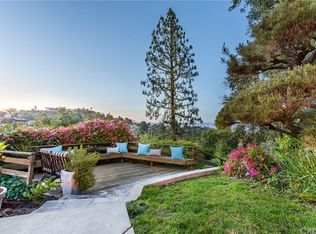 3538 Alana Dr, Sherman Oaks, CA 91403