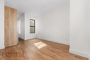 Rented by Rennit Inc.