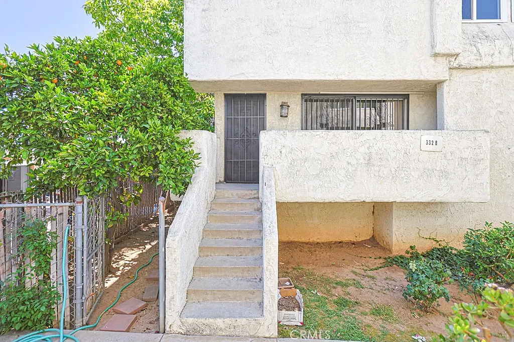 3 bed, 1433 sqft, $3,100 — Photo 1