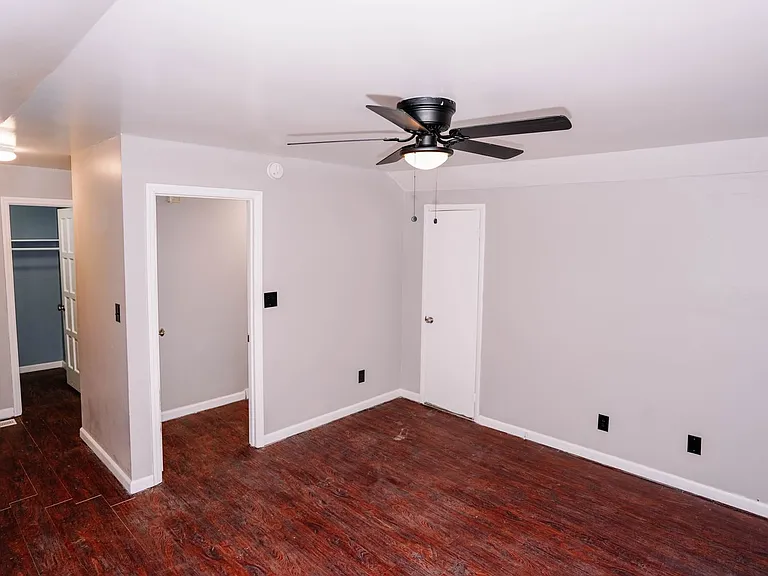 9018 Mahogany Row SE — Photo 27