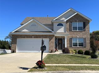 6824 Tara Manor Dr, Fairview Heights, IL 62208