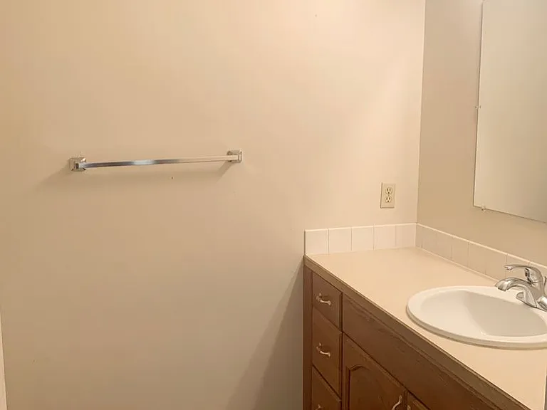 816 S College Ave — Photo 11