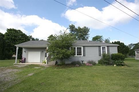 1st image of 3 Oak Dr