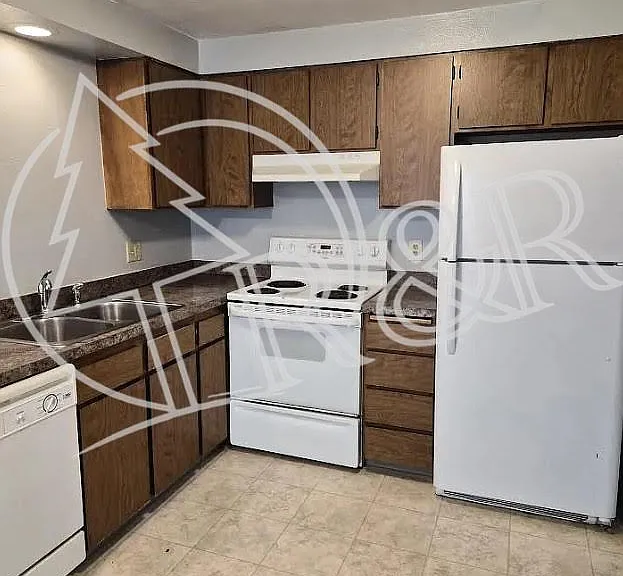 1077 Polk St #1 — Photo 1