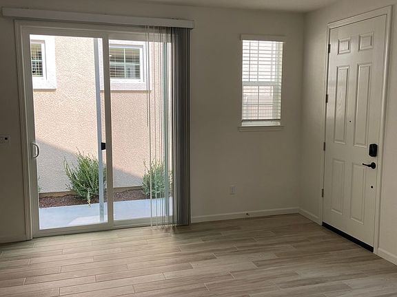 4th image of 217 Grandpre Pl