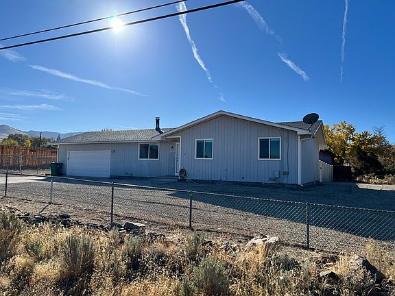 3rd image of 1440 Hot Springs Rd