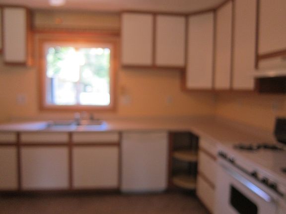 5th image of 3209 SE 15th St
