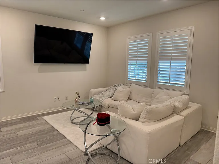 7474 Shorthorn St #7474 — Photo 4