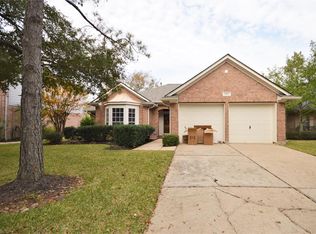 2423 Jasmine Ridge Ct, Houston, TX 77062