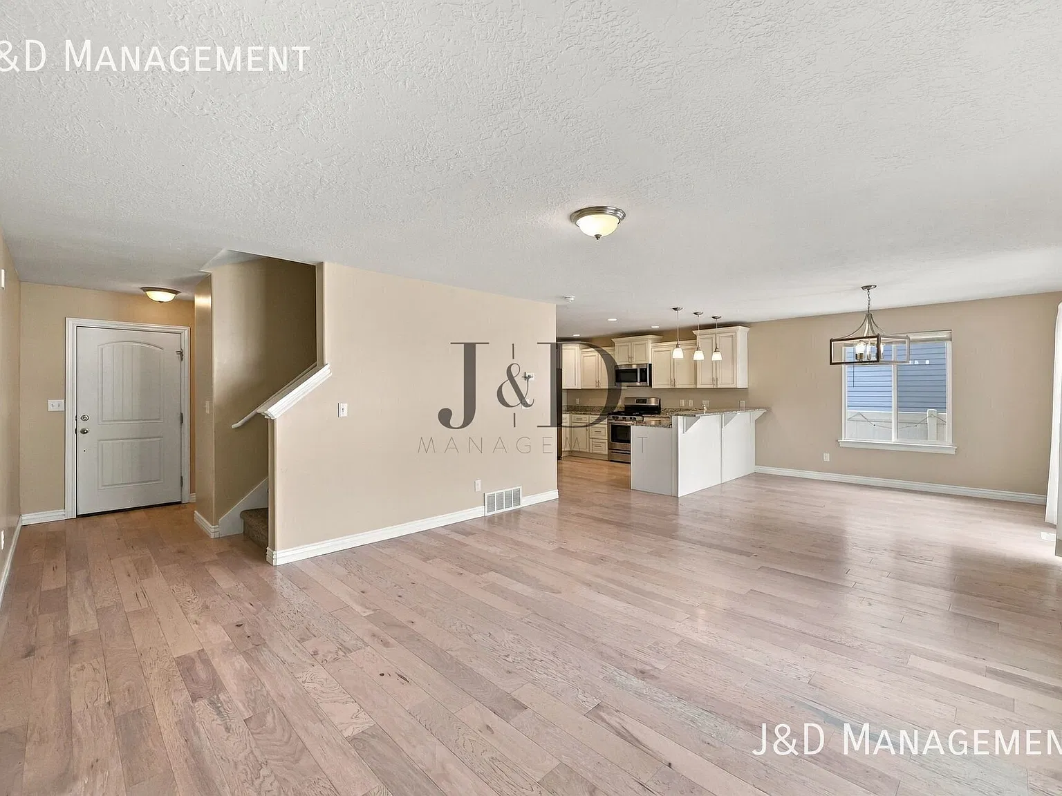 Beautiful 3-Bedroom Home for Rent in Eagle Mountain! Utilities Included! — Photo 4