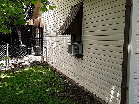 4th image of 205 W Hoover Ave