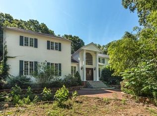 2 Heath Cir, Lynnfield, MA 01940