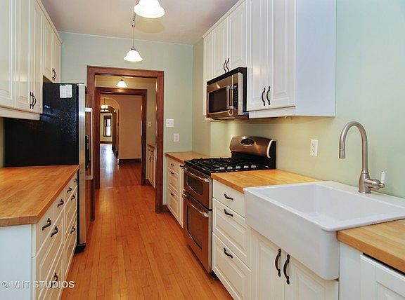 5th image of 322 N Marion St APT 2S