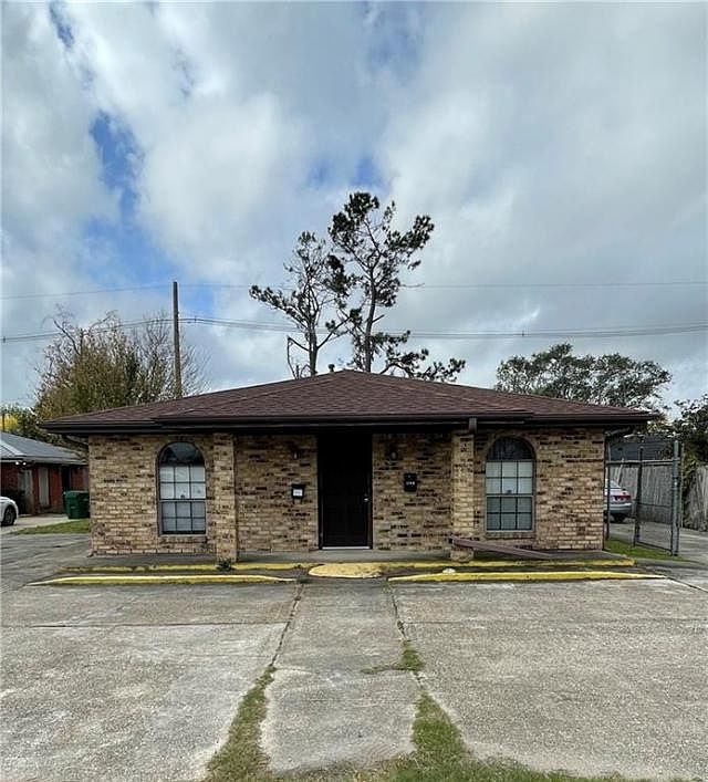 1st image of 259 Belle Terre Blvd #B