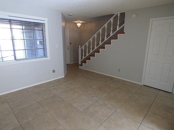 2nd image of 1466 W La Jolla Dr