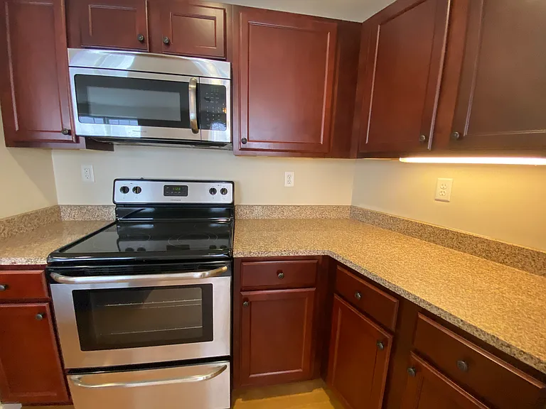 20 Pond St #206 — Photo 9
