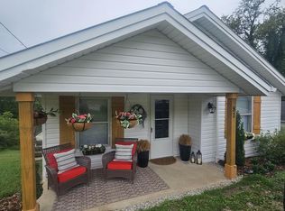 81 Highland Park Dr, Williamsburg, KY 40769