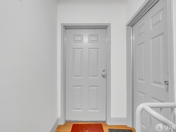 4th image of 880 Presidio Ave