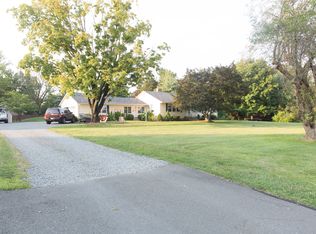 252 Pleasant Valley Rd, Titusville, NJ 08560