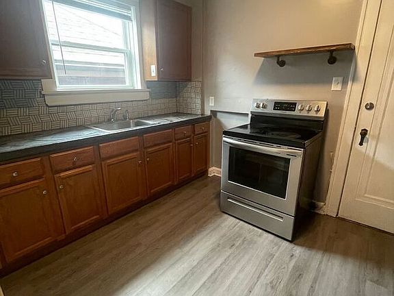 3rd image of 903 Smallwood Williams Way APT 2E