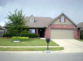 513 W 125th Pl S, Jenks, OK 74037