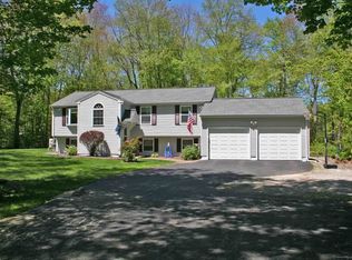 26 Skinner Rd, Colchester, CT 06415