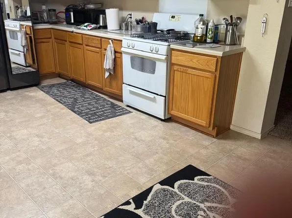 1600 Darjeeling Dr, Pflugerville, TX 78660