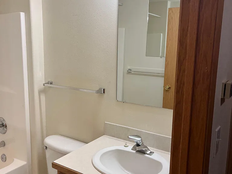 222 Spruce St — Photo 16