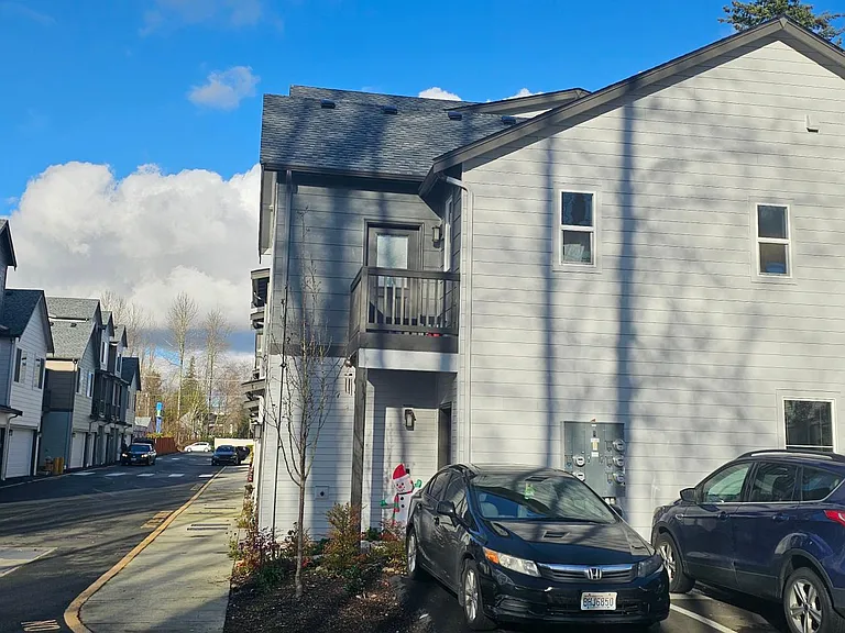 312 164th St SW #D5 — Photo 3