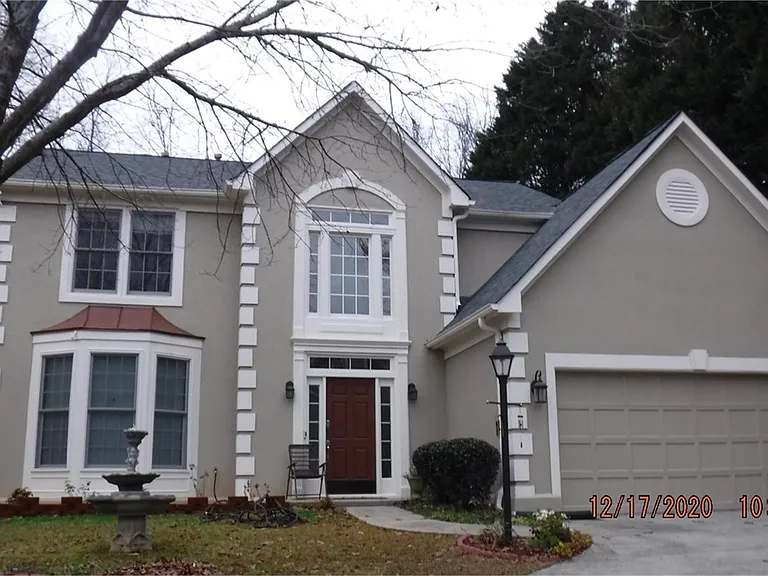 2401 Parkside Walk — Photo 1