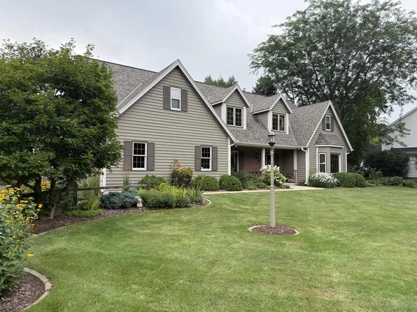 103 Birch ROAD, Delafield, WI 53018